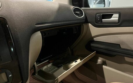 Ford Focus II рестайлинг, 2006 год, 410 000 рублей, 29 фотография