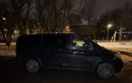 Mercedes-Benz V-Класс, 2016 год, 4 550 000 рублей, 2 фотография