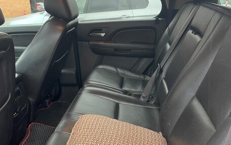 Chevrolet Tahoe III, 2012 год, 1 800 000 рублей, 8 фотография