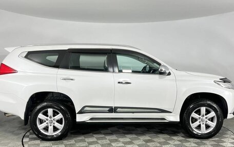 Mitsubishi Pajero Sport III рестайлинг, 2018 год, 2 450 000 рублей, 4 фотография