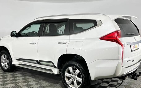 Mitsubishi Pajero Sport III рестайлинг, 2018 год, 2 450 000 рублей, 7 фотография