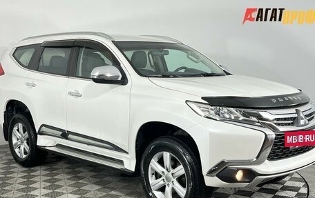 Mitsubishi Pajero Sport III рестайлинг, 2018 год, 2 450 000 рублей, 3 фотография