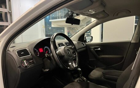 Volkswagen Polo VI (EU Market), 2012 год, 995 000 рублей, 19 фотография