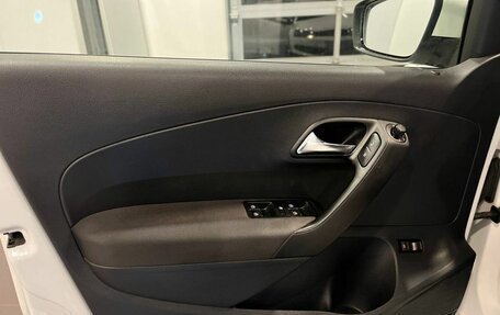 Volkswagen Polo VI (EU Market), 2012 год, 995 000 рублей, 18 фотография