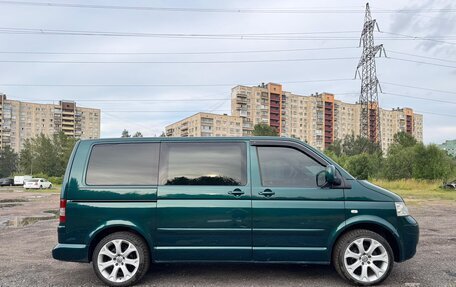 Volkswagen Multivan T5, 2003 год, 1 300 000 рублей, 3 фотография
