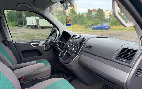 Volkswagen Multivan T5, 2003 год, 1 300 000 рублей, 10 фотография