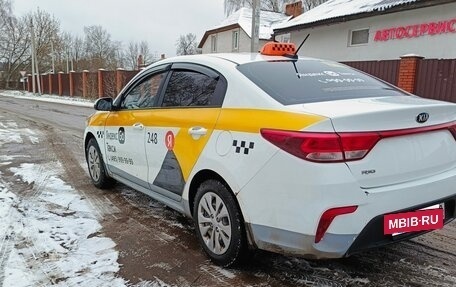 KIA Rio IV, 2018 год, 735 000 рублей, 3 фотография