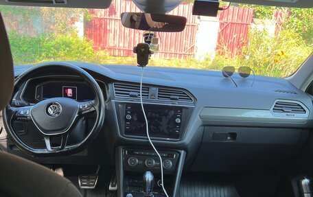 Volkswagen Tiguan II, 2019 год, 2 000 000 рублей, 11 фотография