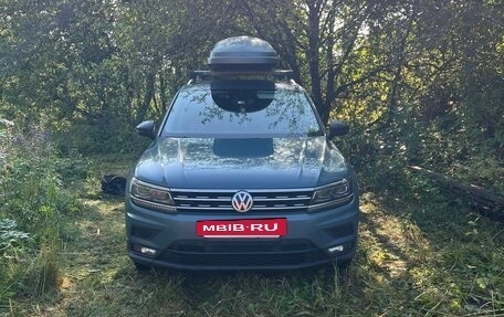 Volkswagen Tiguan II, 2019 год, 2 000 000 рублей, 3 фотография