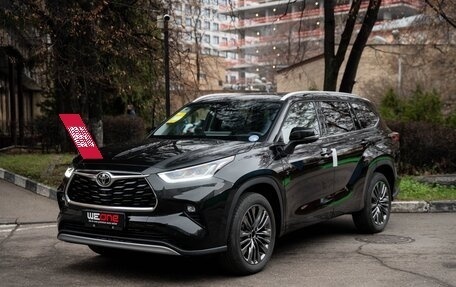 Toyota Highlander, 2025 год, 5 750 000 рублей, 2 фотография