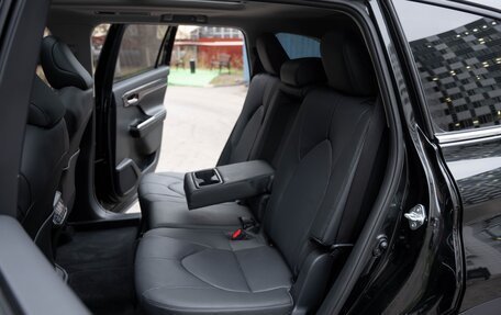 Toyota Highlander, 2025 год, 5 750 000 рублей, 32 фотография