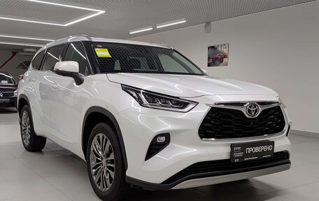 Toyota Highlander, 2025 год, 6 030 000 рублей, 3 фотография