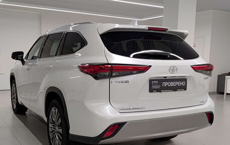 Toyota Highlander, 2025 год, 6 030 000 рублей, 8 фотография