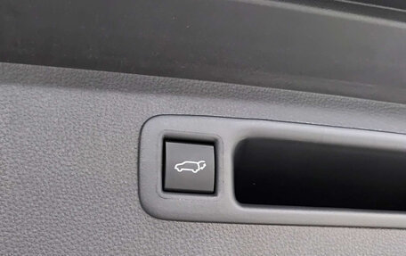 Toyota Highlander, 2025 год, 6 030 000 рублей, 24 фотография