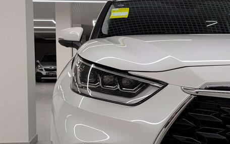 Toyota Highlander, 2025 год, 6 030 000 рублей, 21 фотография