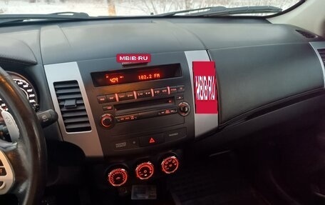 Mitsubishi Outlander III рестайлинг 3, 2010 год, 1 250 000 рублей, 11 фотография