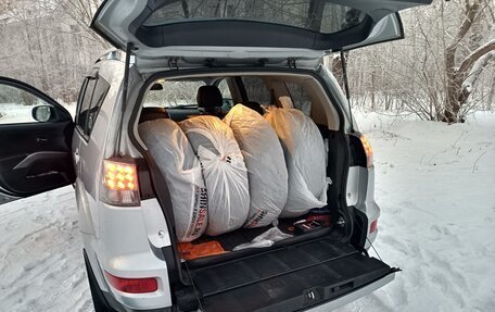 Mitsubishi Outlander III рестайлинг 3, 2010 год, 1 250 000 рублей, 29 фотография