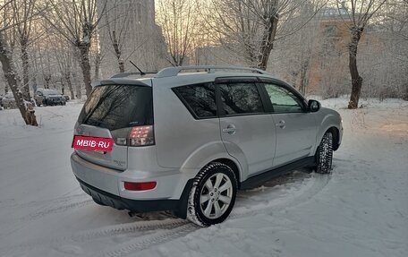 Mitsubishi Outlander III рестайлинг 3, 2010 год, 1 250 000 рублей, 22 фотография