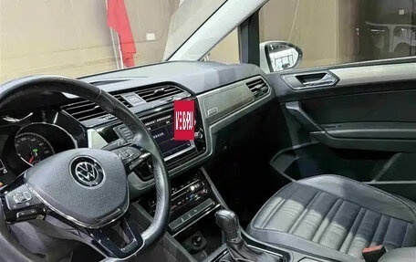 Volkswagen Touran III, 2022 год, 2 400 155 рублей, 11 фотография