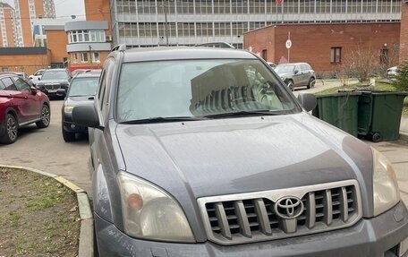 Toyota Land Cruiser Prado 120 рестайлинг, 2008 год, 2 375 000 рублей, 2 фотография