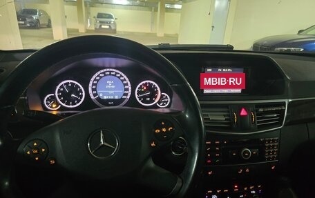 Mercedes-Benz E-Класс, 2011 год, 1 390 000 рублей, 6 фотография