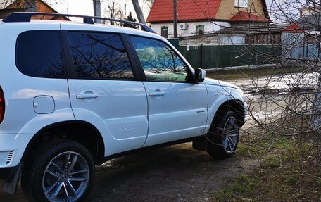 Chevrolet Niva I рестайлинг, 2018 год, 1 000 000 рублей, 12 фотография