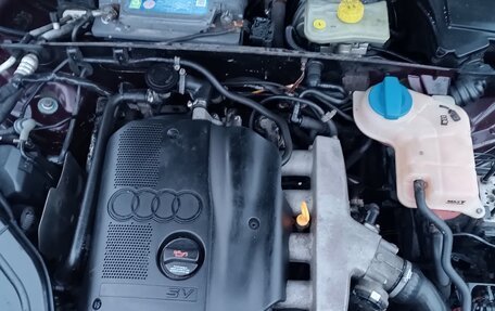 Audi A4, 2002 год, 550 000 рублей, 7 фотография