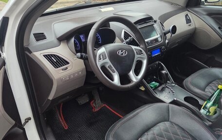 Hyundai ix35 I рестайлинг, 2012 год, 950 000 рублей, 8 фотография