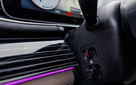 Mercedes-Benz Maybach GLS I, 2025 год, 31 900 000 рублей, 18 фотография