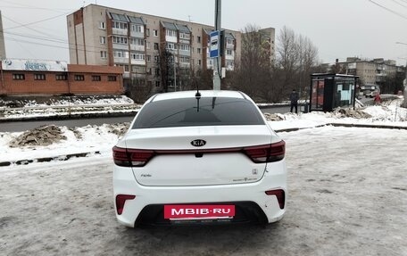 KIA Rio IV, 2019 год, 1 060 000 рублей, 2 фотография