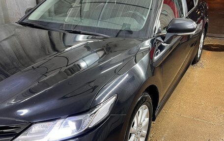 Toyota Camry, 2020 год, 2 370 000 рублей, 4 фотография