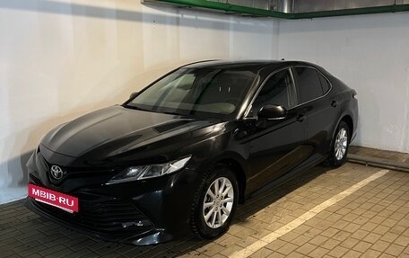 Toyota Camry, 2020 год, 2 370 000 рублей, 2 фотография