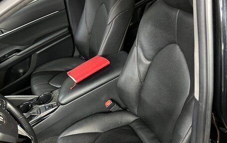 Toyota Camry, 2020 год, 2 370 000 рублей, 11 фотография