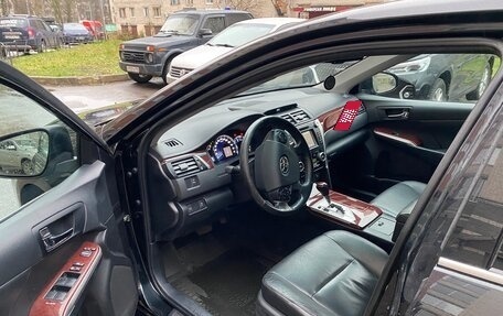 Toyota Camry, 2014 год, 1 770 000 рублей, 10 фотография