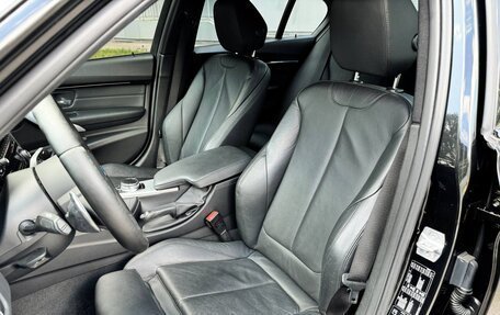BMW 3 серия, 2018 год, 2 920 000 рублей, 12 фотография