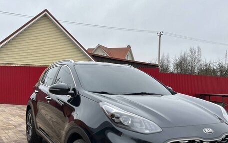 KIA Sportage IV рестайлинг, 2020 год, 2 600 000 рублей, 5 фотография