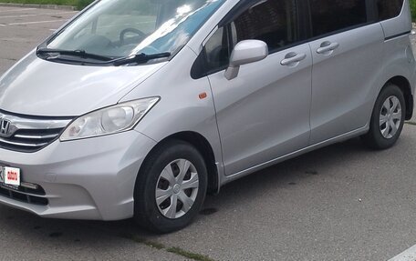 Honda Freed I, 2012 год, 1 150 000 рублей, 2 фотография