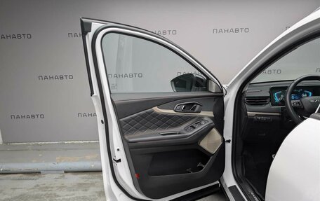 CheryExeed TXL, 2022 год, 2 355 000 рублей, 5 фотография