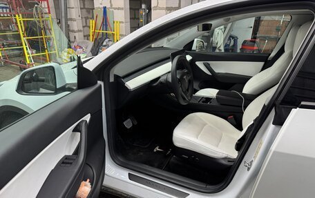 Tesla Model Y I, 2021 год, 5 000 000 рублей, 13 фотография