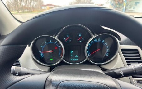 Chevrolet Cruze II, 2011 год, 750 000 рублей, 6 фотография