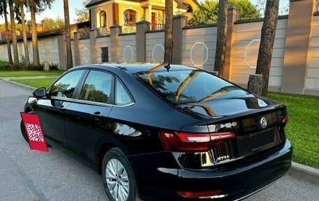 Volkswagen Jetta VII, 2019 год, 1 860 000 рублей, 3 фотография