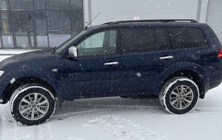 Mitsubishi Pajero Sport II рестайлинг, 2012 год, 2 700 000 рублей, 2 фотография