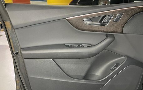 Audi Q7, 2020 год, 7 300 000 рублей, 26 фотография