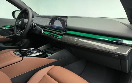 BMW 5 серия, 2025 год, 11 970 000 рублей, 9 фотография