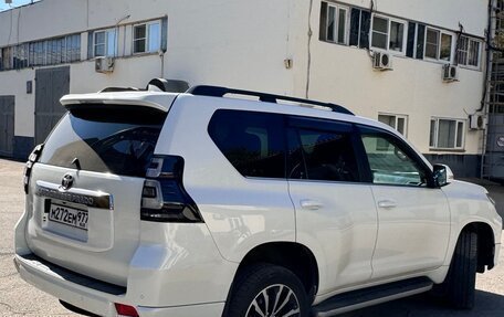 Toyota Land Cruiser Prado 150 рестайлинг 2, 2018 год, 5 300 000 рублей, 3 фотография