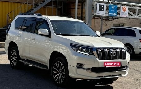 Toyota Land Cruiser Prado 150 рестайлинг 2, 2018 год, 5 300 000 рублей, 2 фотография