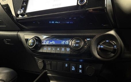 Toyota Hilux VIII, 2022 год, 4 290 099 рублей, 8 фотография