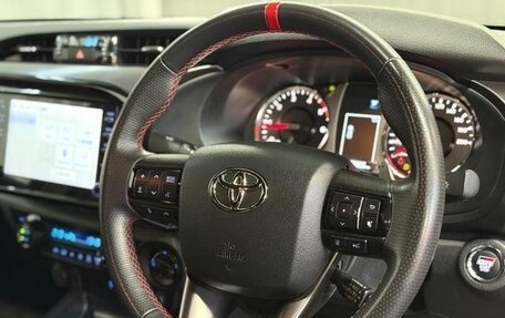 Toyota Hilux VIII, 2022 год, 4 290 099 рублей, 7 фотография