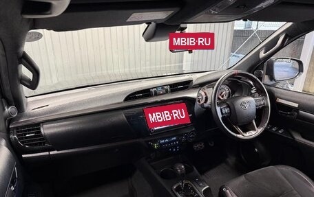 Toyota Hilux VIII, 2022 год, 4 290 099 рублей, 9 фотография