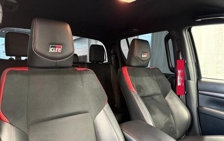 Toyota Hilux VIII, 2022 год, 4 290 099 рублей, 17 фотография